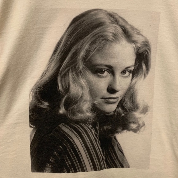 Cybill Shepherd T-shirt - Picture 2 of 3